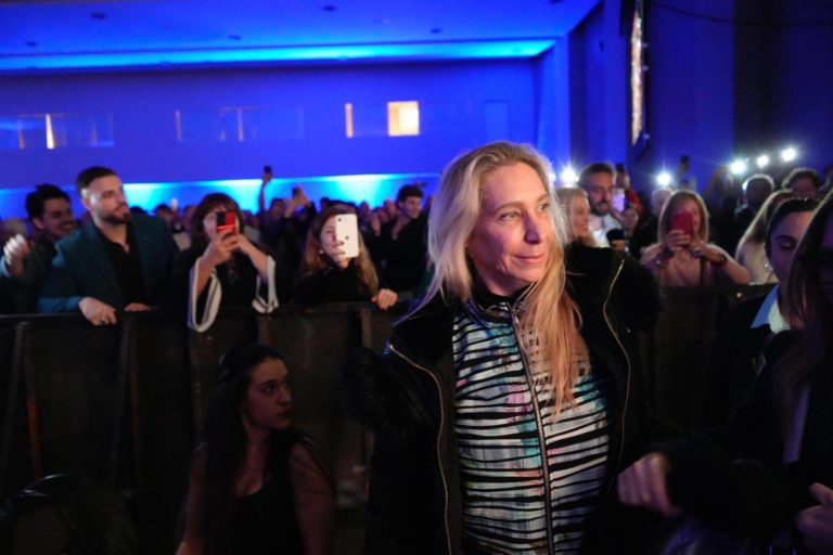 Escándalo de sobornos sacude al Gobierno de Milei y apunta a su hermana Karina