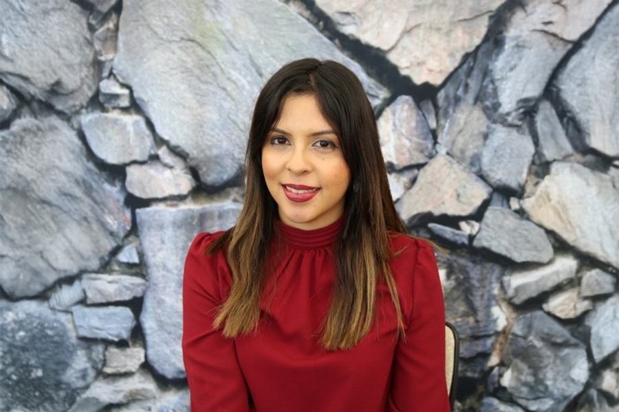 Marcela Loría-Salazar, profesora asistente en la Escuela de Meteorología de la Universidad de Oklahoma.