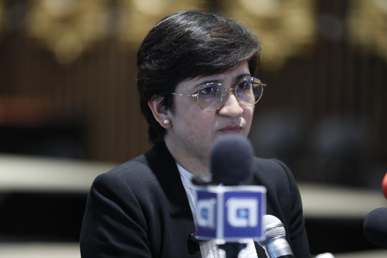 Sindicatos piden a Sala IV declarar en desacato al Gobierno por nombramiento de Rocío Alfaro en la CCSS