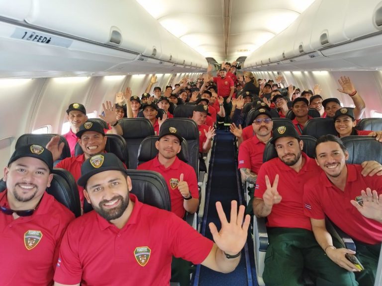 103 bomberos costarricenses se sumarán a combatir los incendios forestales en Canadá