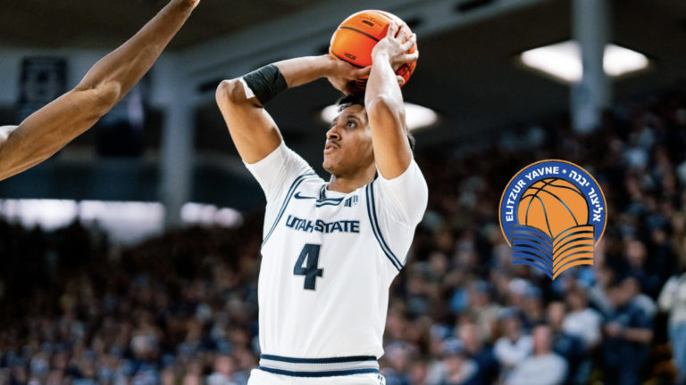 Basquetbolista tico Ian Martínez firma su primer contrato profesional con Elitzur Yavne de Israel