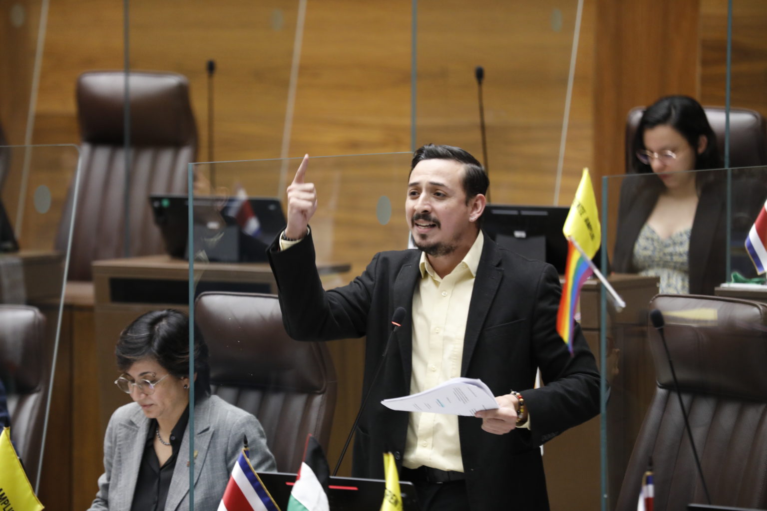 Imagen principal del artículo: Diputado del FA propone usar ₡6.000 millones del INS para solventar inundaciones en la quebrada Los Negritos