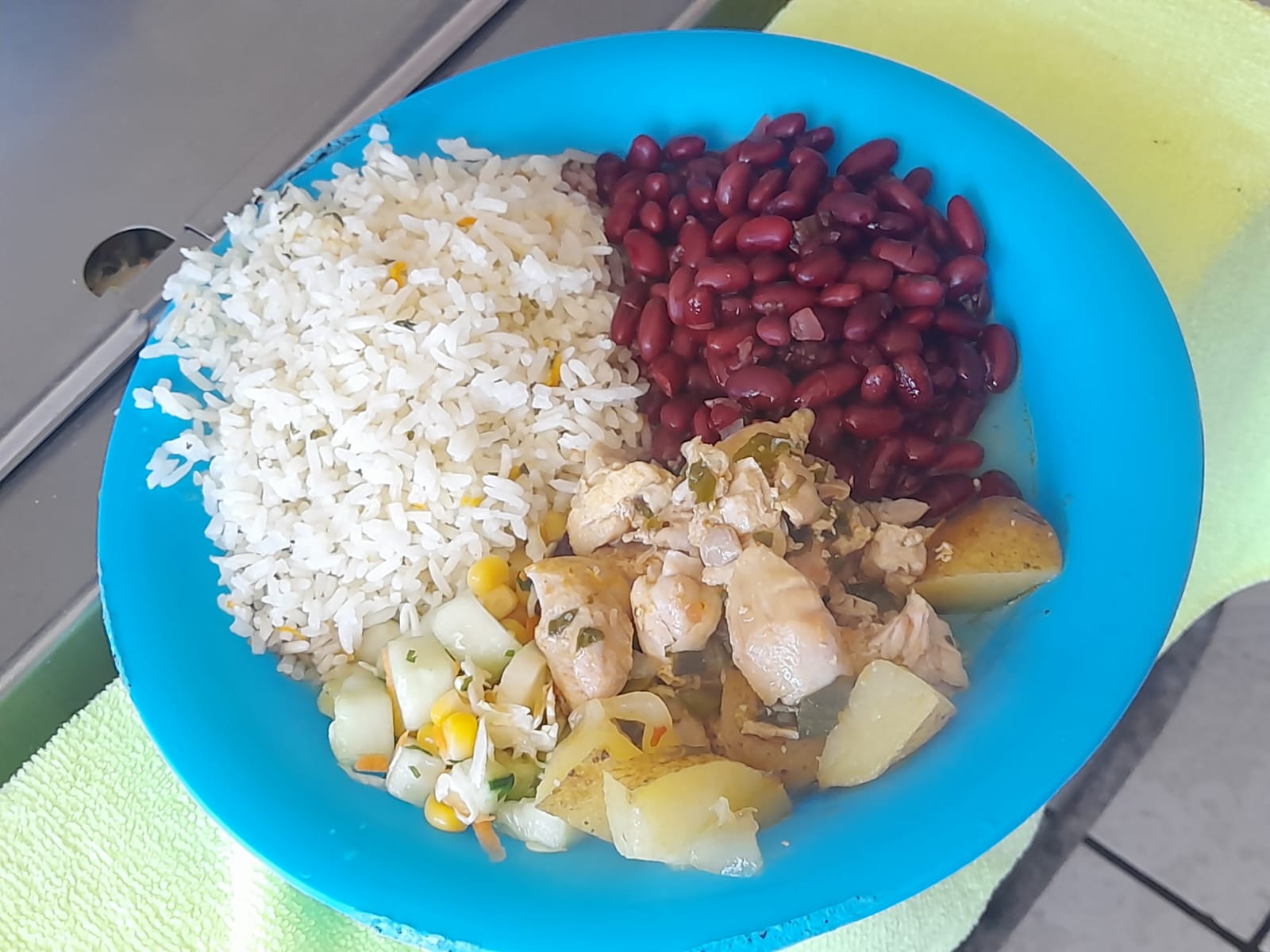 Imagen principal del artículo: La Maquila Lama: "Precios del arroz y los frijoles regresan a niveles de hace más de 15 años y se espera que así se mantengan por al menos 8 meses"