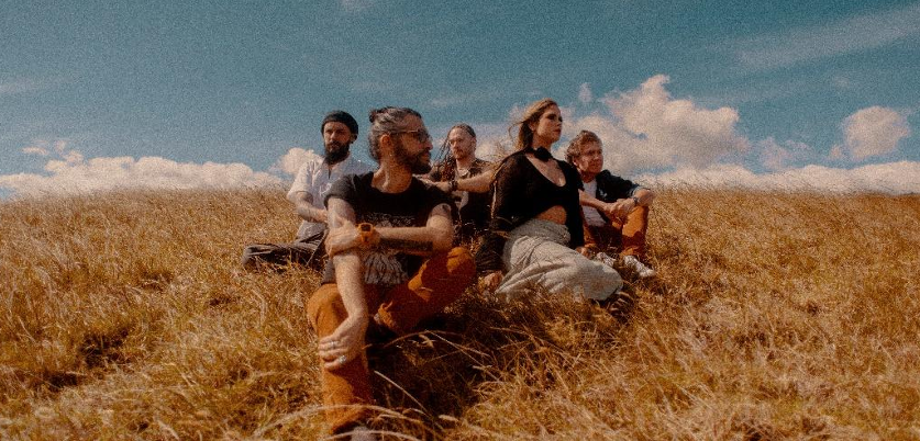 Imagen principal del artículo: Time’s Forgotten lanza “Alight”: primer sencillo de su nuevo disco "Songs of Awakening"
