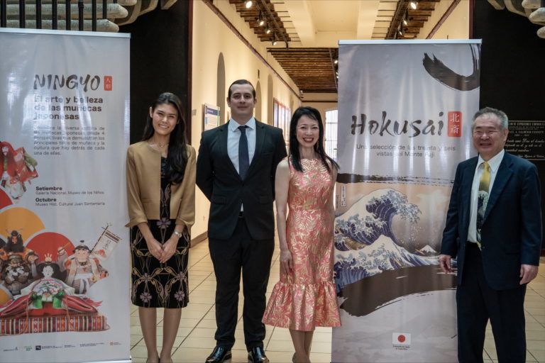Embajada del Japón inaugura la exposición “NINGYŌ: Arte y belleza de las muñecas japonesas”