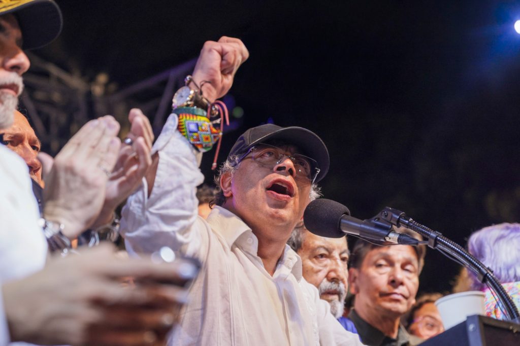 Diputada oficialista pide suspender a Gustavo Petro como presidente de Colombia por beligerancia política