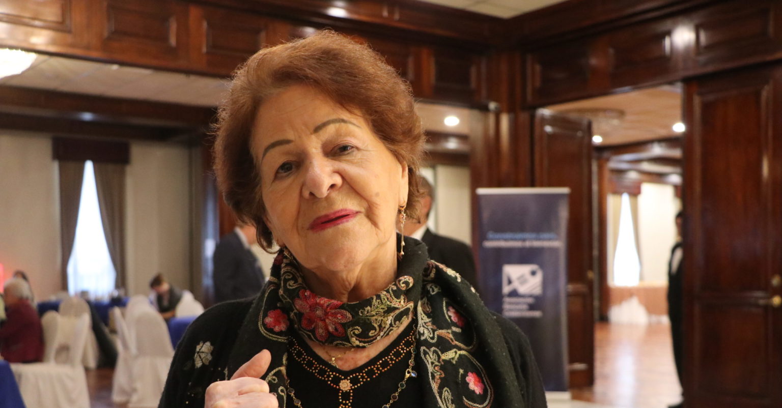 Imagen principal del artículo: Bancos gradúan a 160 adultos mayores del curso Tu Banca a un Clic