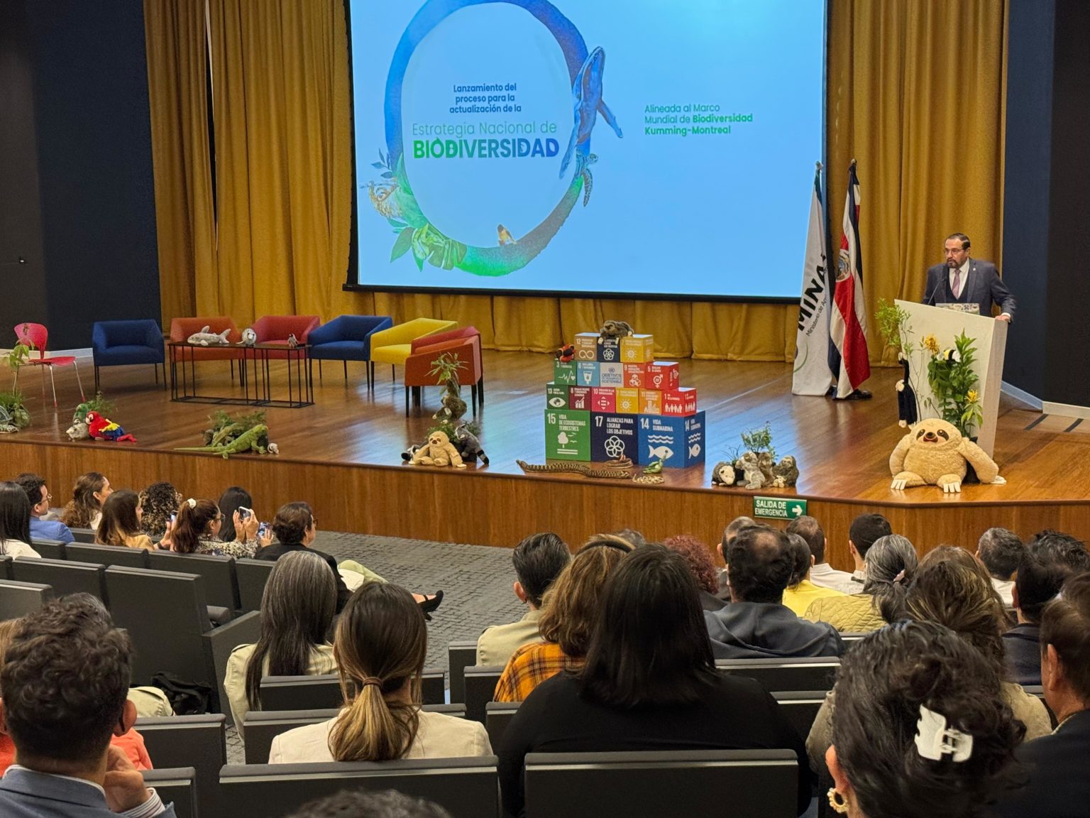 Imagen principal del artículo: Sin crítica, sin reglas, sin participación: la actualización de la estrategia de biodiversidad de Costa Rica comienza sin credibilidad