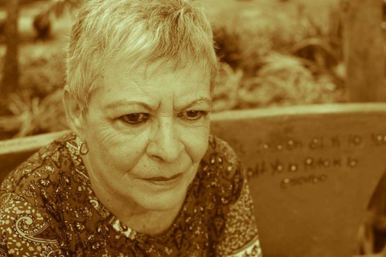 Poetas leerán a los autores que marcaron su obra en una nueva "Noche de Covers"