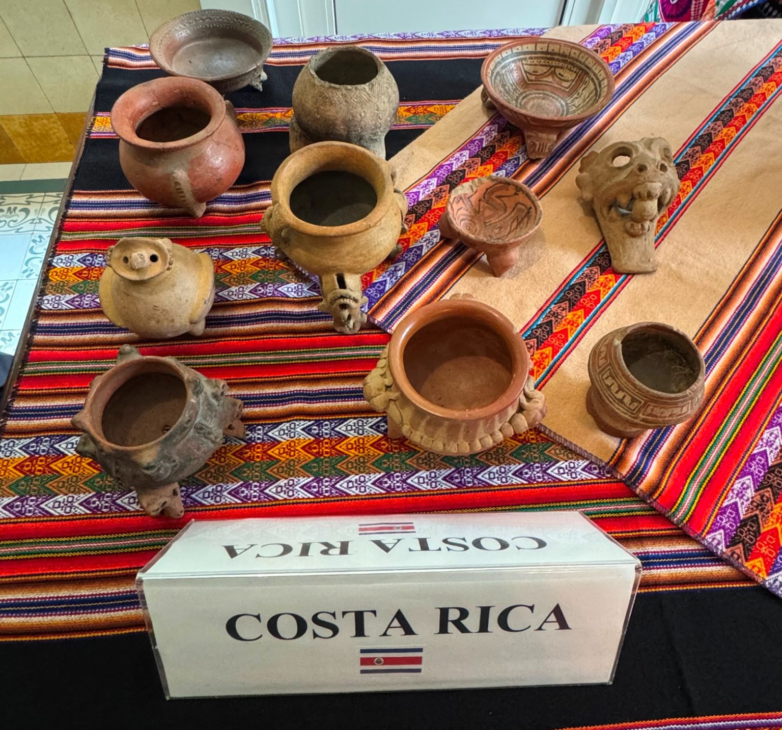 Imagen principal del artículo: Costa Rica recupera 11 piezas precolombinas que se encontraban en Países Bajos