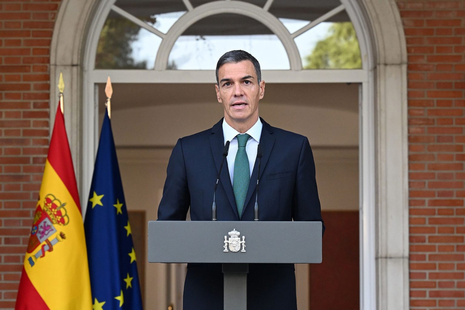 Imagen principal del artículo: España impone embargo de armas a Israel por genocidio en Gaza