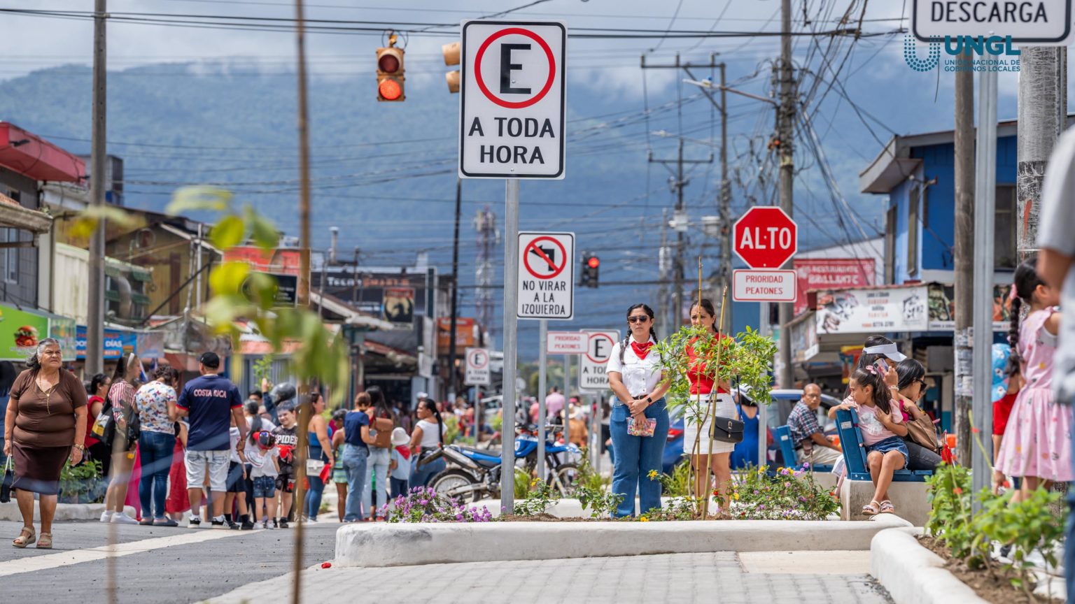 Imagen principal del artículo: Intervienen el centro de Paraíso con obras en favor del peatón y el transporte público