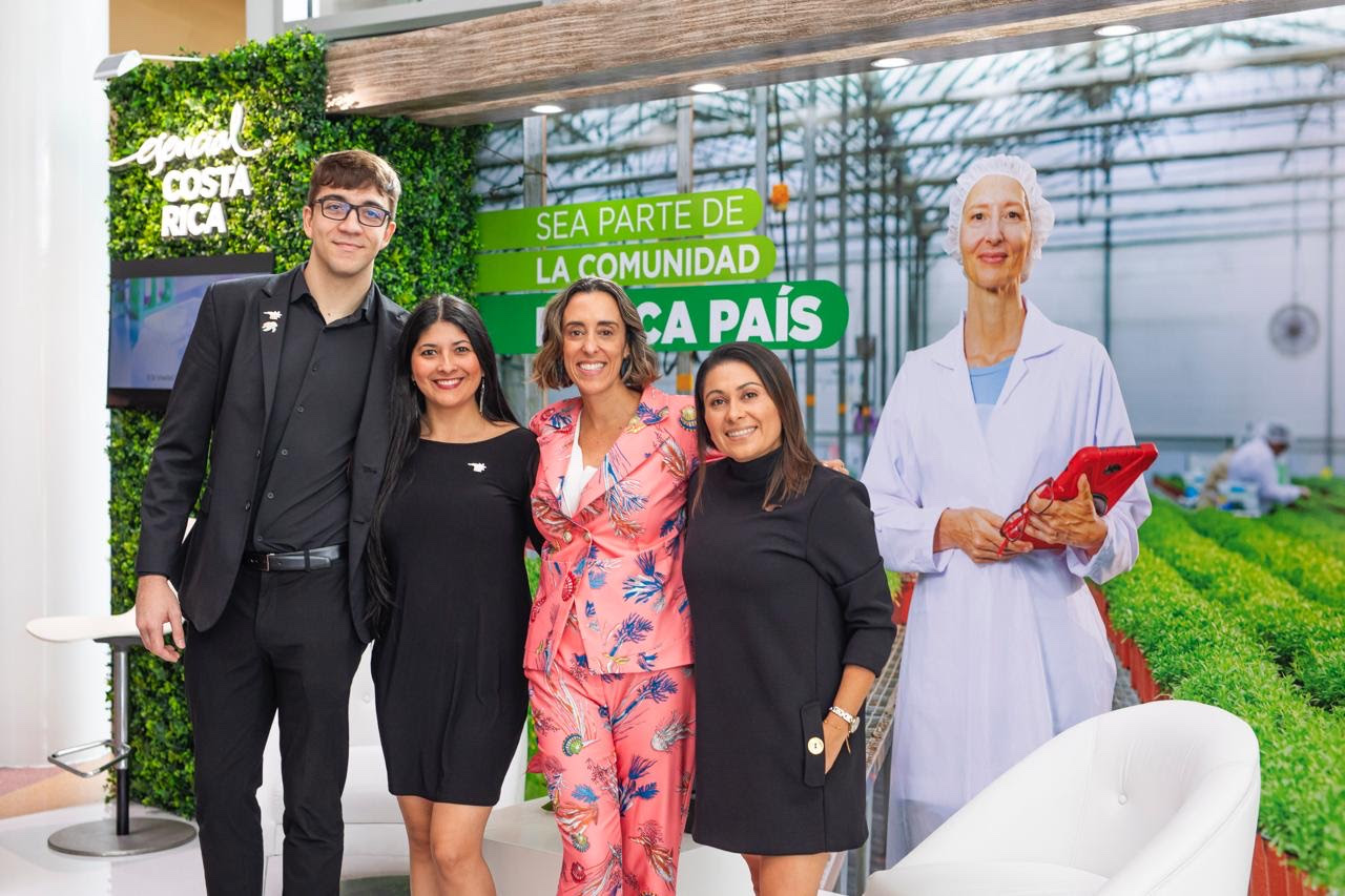 Imagen principal del artículo: esencial COSTA RICA renueva y digitaliza su protocolo de licenciamiento