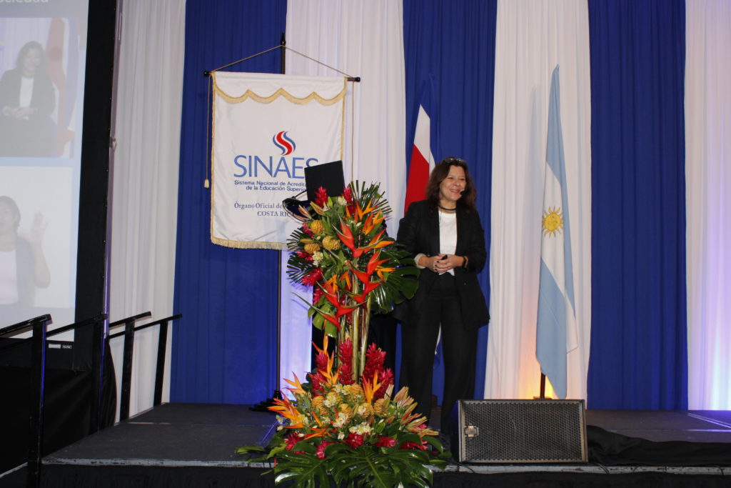 Microcredenciales y flexibilidad curricular: desafíos y oportunidades para la Educación Superior costarricense