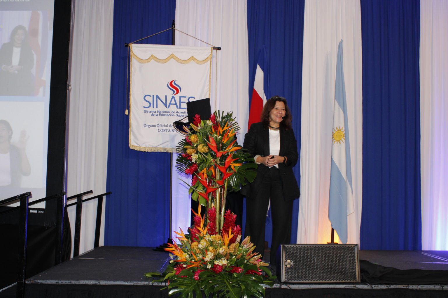 Imagen principal del artículo: Microcredenciales y flexibilidad curricular: desafíos y oportunidades para la Educación Superior costarricense