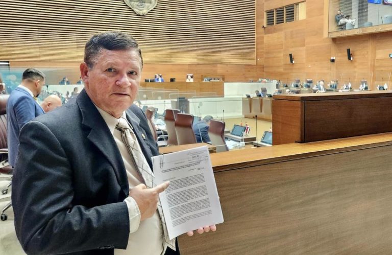 Diputado oficialista acoge proyecto para sancionar el falso testimonio ante la Asamblea legislativa