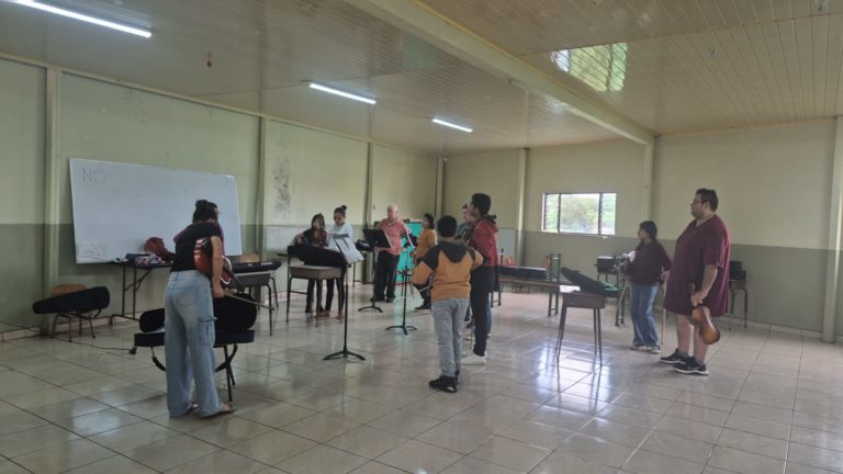 Fundación SIFAIS impulsa el "Giving Day": un mes para inspirar acciones solidarias y transformar vidas