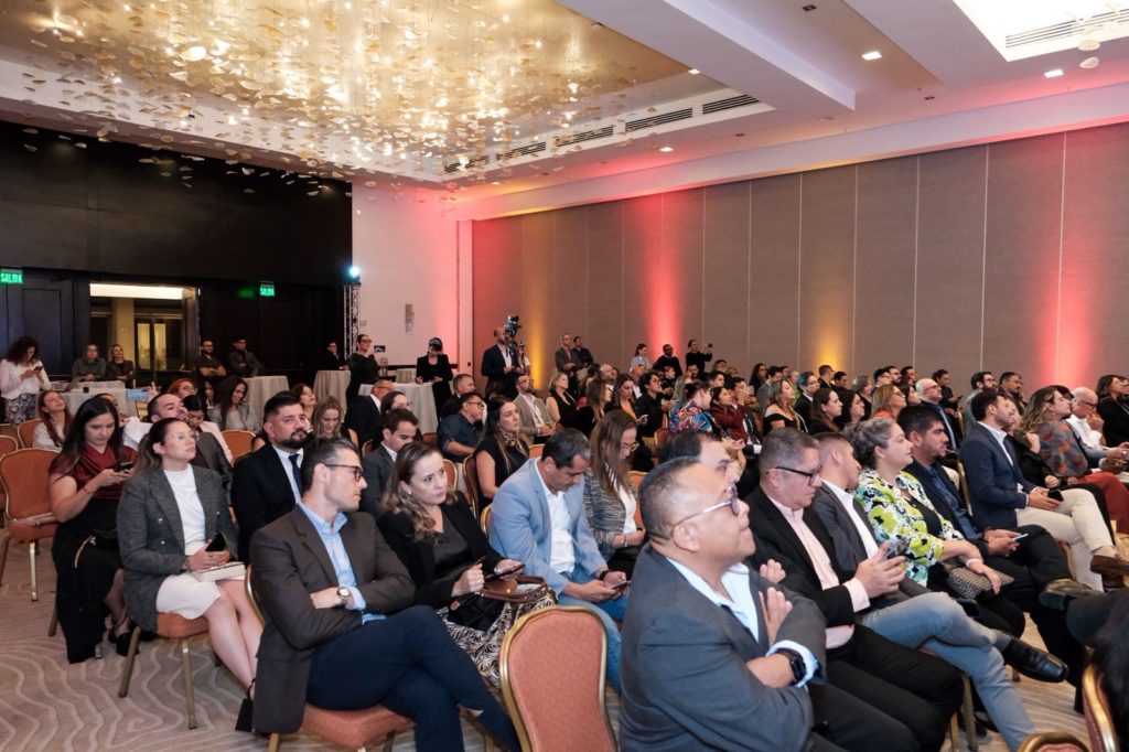 Dos Pinos, BAC y FIFCO lideran el ranking de las empresas con mejor reputación de Costa Rica en 2025