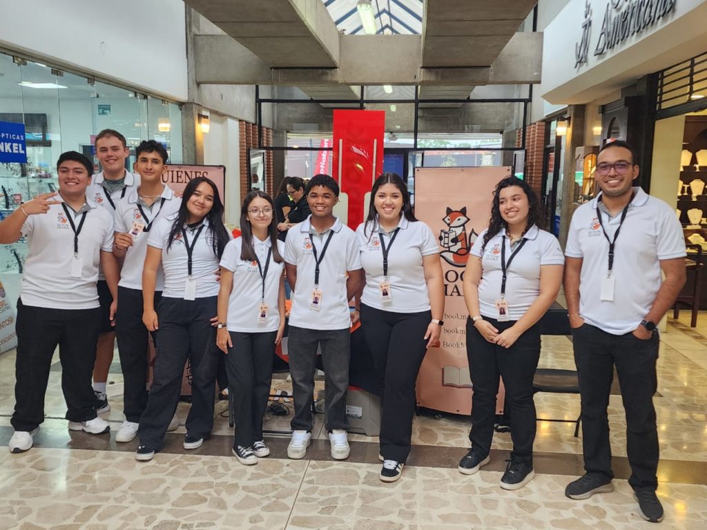 Ocho estudiantes del CTP de Mercedes Norte crean marcapáginas inteligente que transforma la forma de leer
