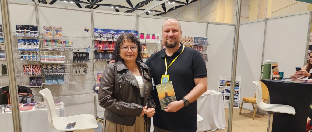 De un diagnóstico de cáncer a un proyecto literario y social: el libro que acompaña a pacientes y transforma el duelo en esperanza