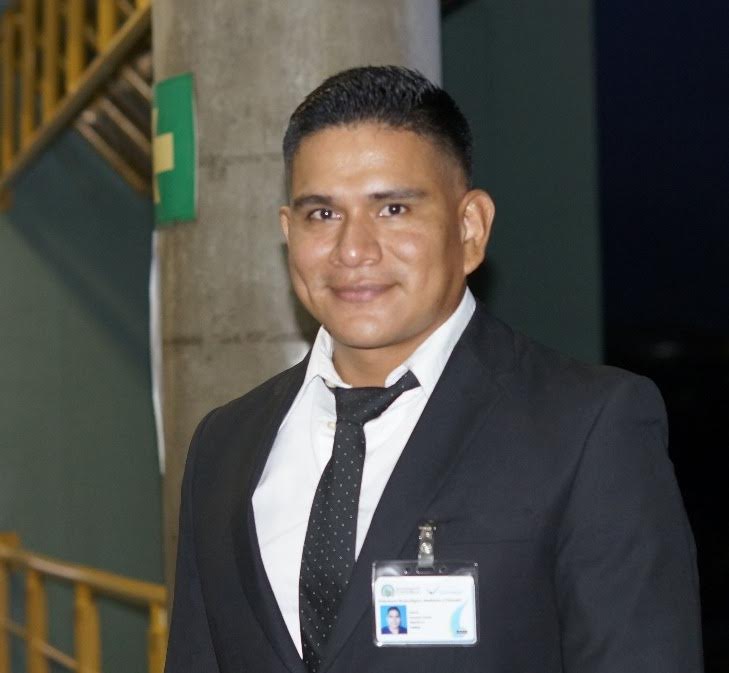 Magíster Geiner Campos Flores, de la Maestría en Enfermería Ginecológica, Obstétrica y Perinatal de Posgrados UCR.