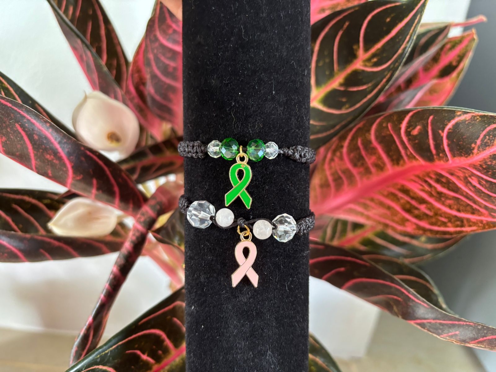 Imagen principal del artículo: "Pulseras con Propósito” ayudará a Ericka Villalobos en su lucha contra el cáncer de mama