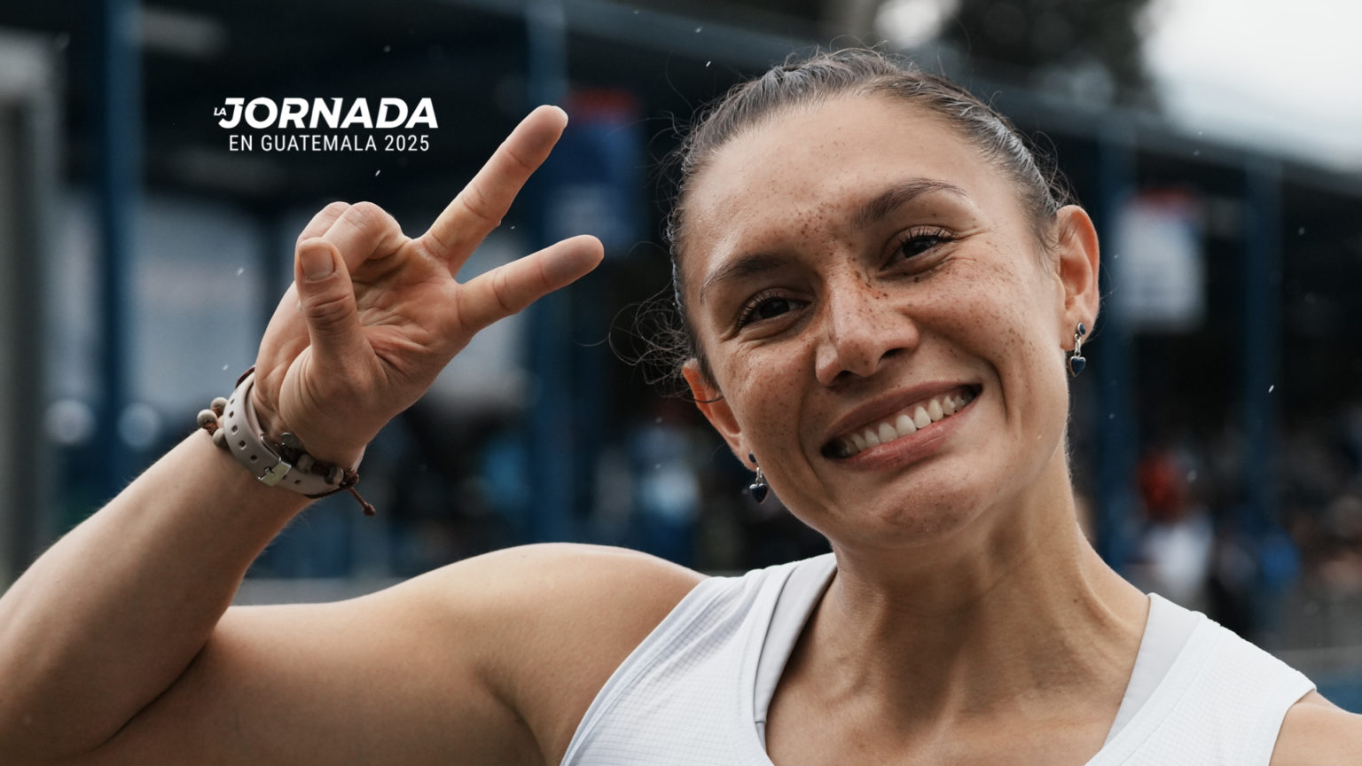 Imagen principal del artículo: Andrea Vargas reafirma su hegemonía en los 100 metros vallas de Juegos Centroamericanos