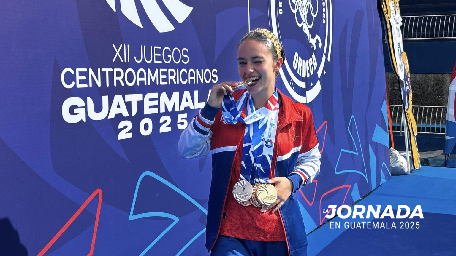 Imagen principal del artículo: María Paula Alfaro brilla con su segundo oro y cierra con seis medallas en la natación artística de Guatemala 2025