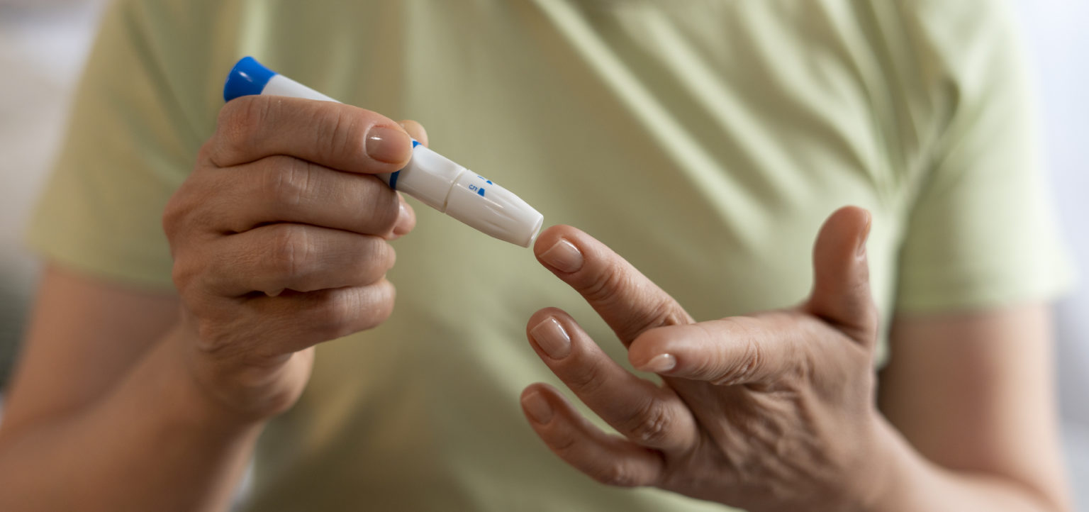 Imagen principal del artículo: Se estima que 375 mil de adultos en Costa Rica viven con diabetes, con un promedio de 35 personas por día