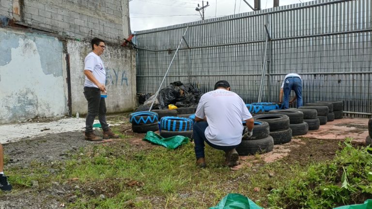 Voluntariado de Liberty colabora con el desarrollo de la niñez y la sostenibilidad ambiental en Costa Rica