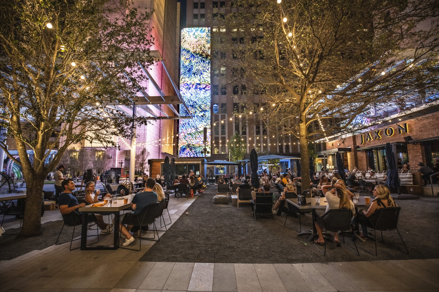 Imagen principal del artículo: Oportunidades de la Ley de Comercio al Aire Libre para reanimar centros urbanos