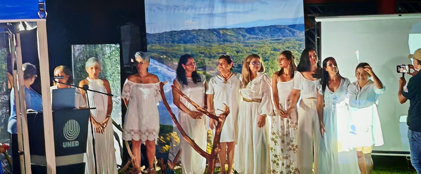 Imagen principal del artículo: "Destellos del Manglar de Tivives": artesanas de Esparza muestran talento y compromiso ambiental