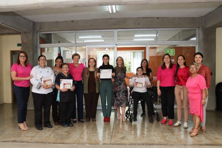 Premio WED 2024 honra a mujeres que transforman sus comunidades mediante el emprendimiento