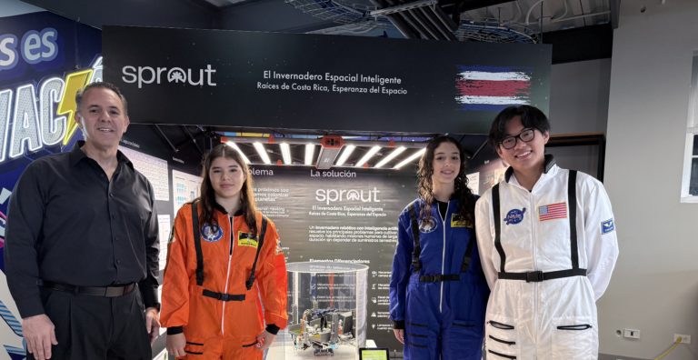 Equipo costarricense obtiene primer lugar en Olimpiada Mundial de Robótica en Singapur