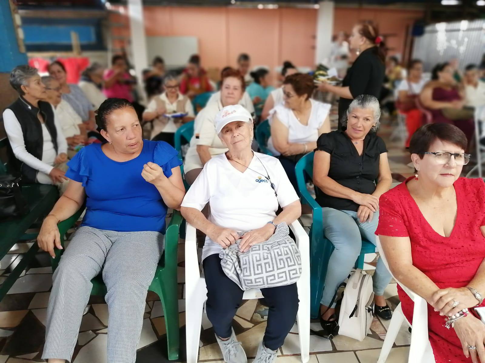 Imagen principal del artículo: Ministerio de Salud advierte que nueva ley afecta la operatividad del Conapam y la atención a personas adultas mayores