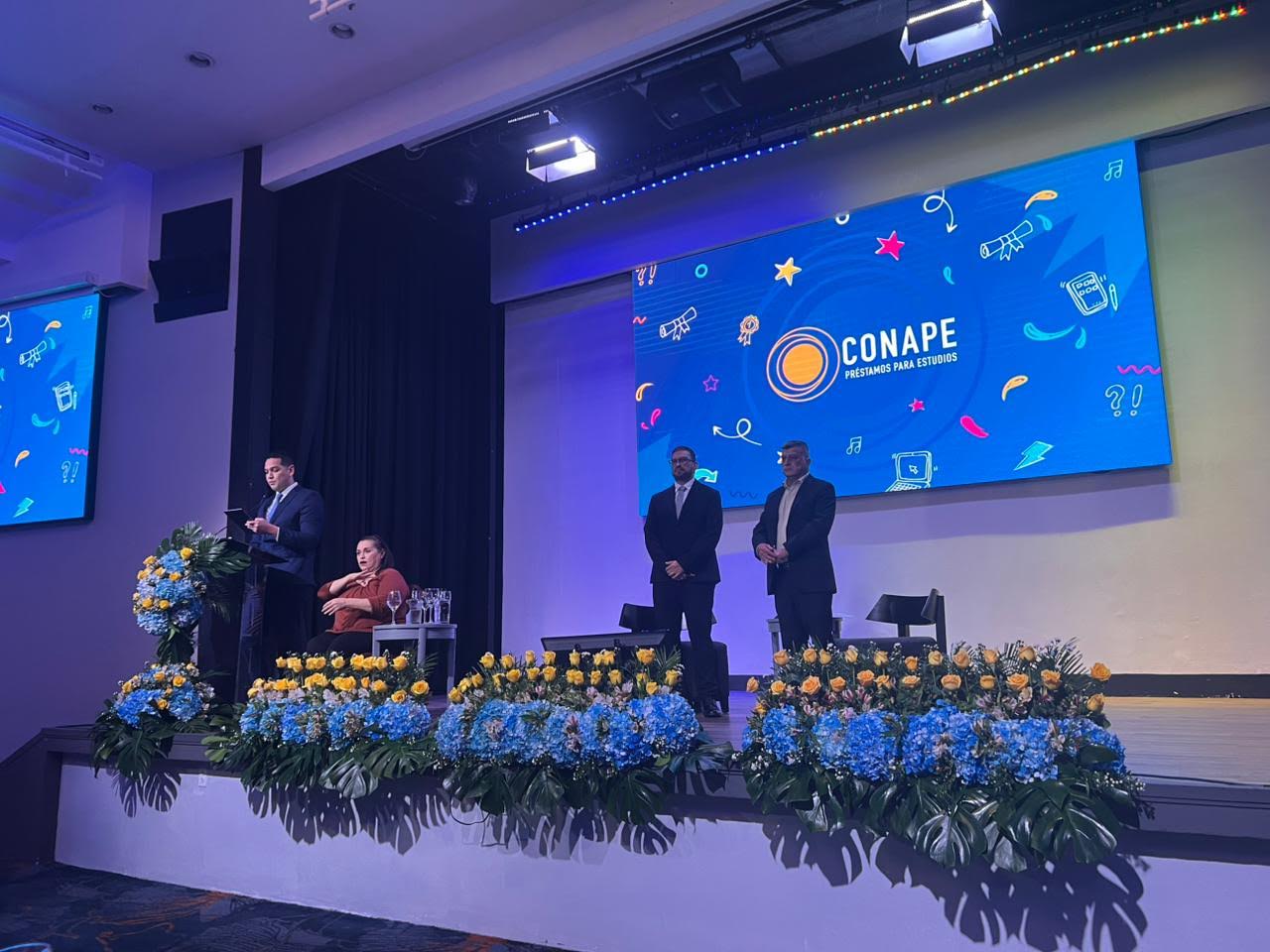 Imagen principal del artículo: LEAD University y CONAPE firman alianza para ampliar el acceso a carreras de alta demanda laboral