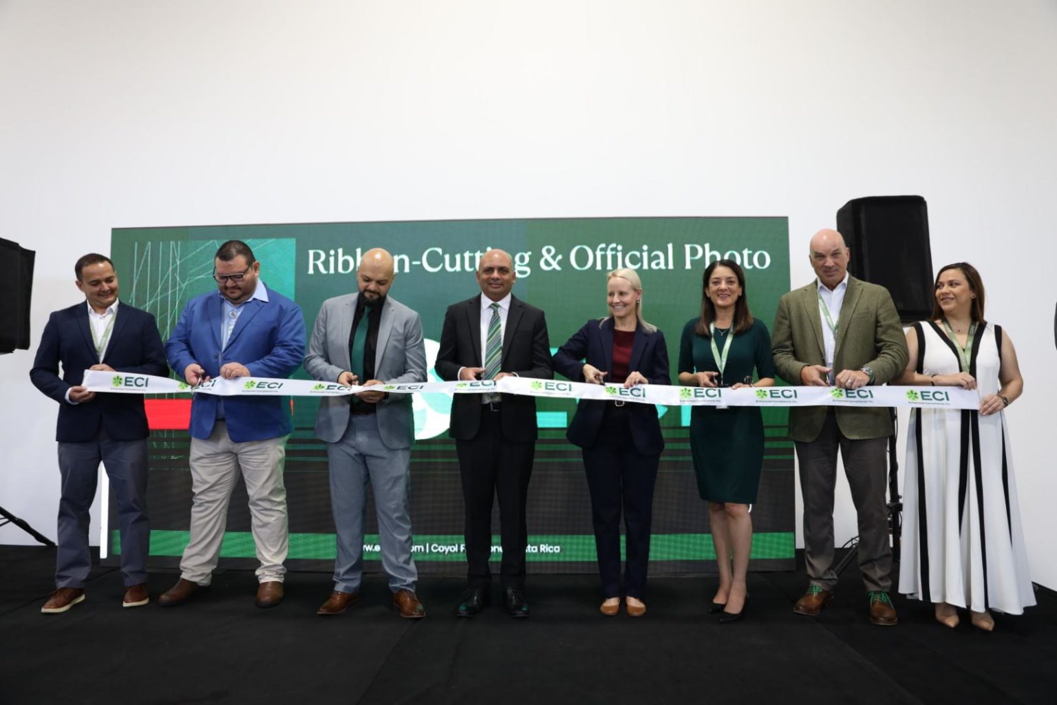 Imagen principal del artículo: ECI inaugura en Costa Rica el único laboratorio comercial de pruebas de empaque y envejecimiento de productos en Latinoamérica