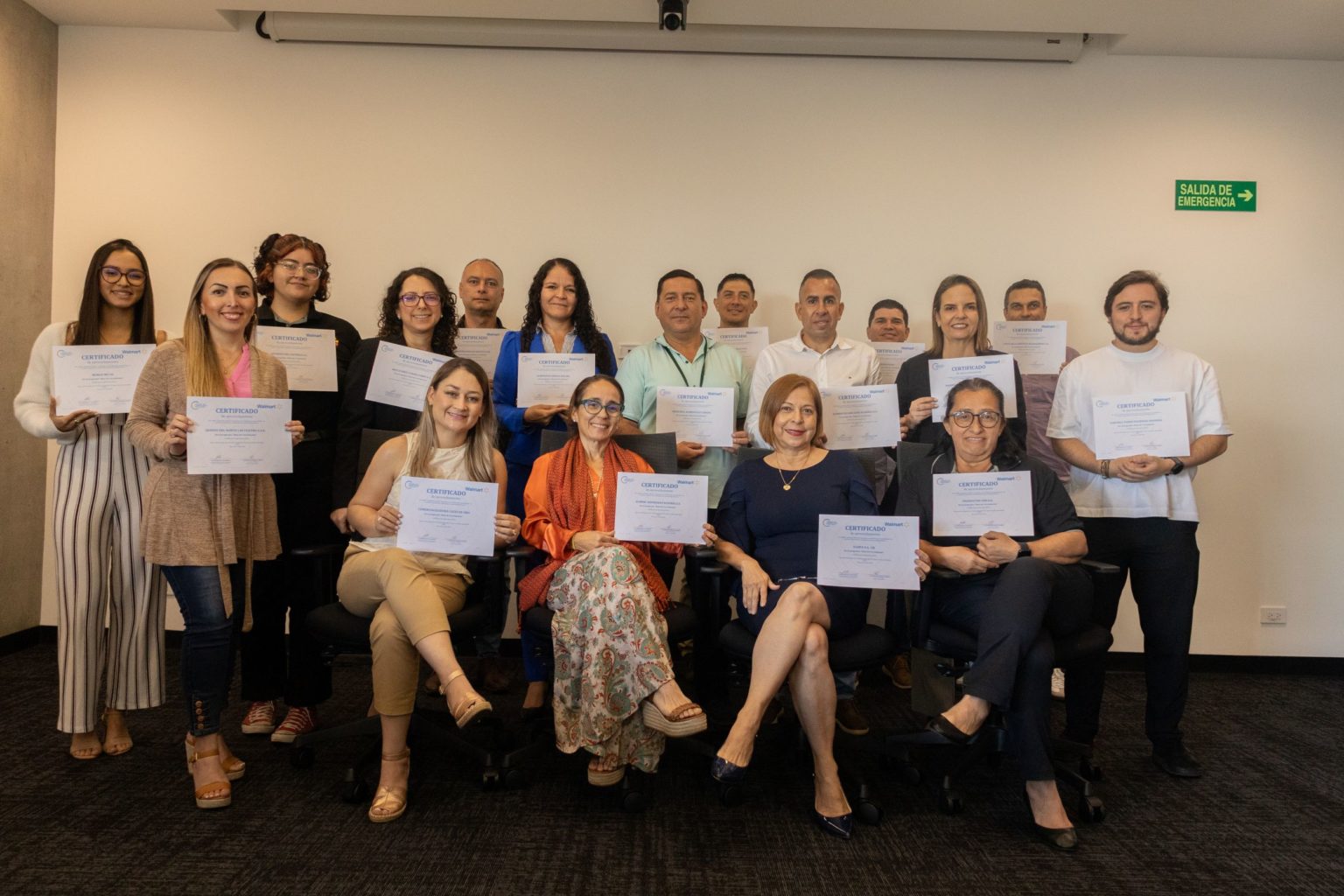 Imagen principal del artículo: Programa “Ruta al Crecimiento” fortaleció capacidades empresariales de 19 PyMEs costarricenses