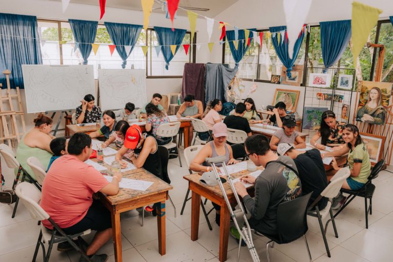 MCJ y CPJ abren curso gratuito para jóvenes con discapacidad que buscan emprender