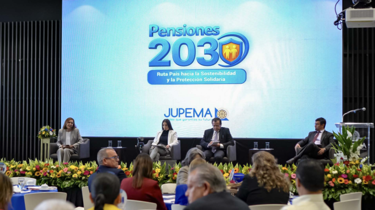 Foro “Pensiones 2030” insta a un pacto país y a decisiones técnicas de largo plazo