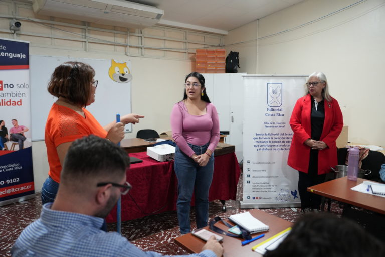 TEC capacita a docentes rurales para fomentar la oratoria y el pensamiento crítico en las aulas