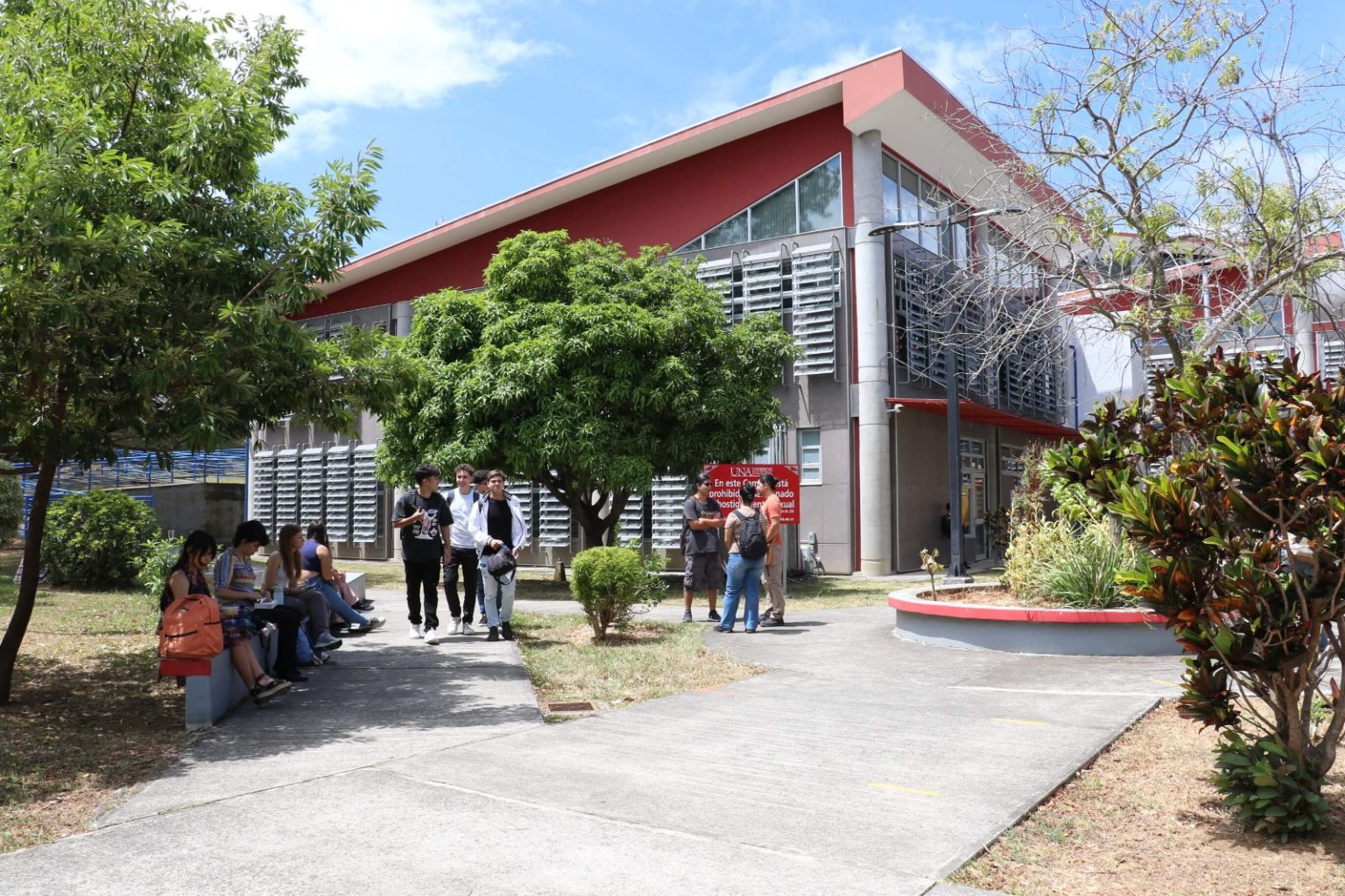 Imagen principal del artículo: Universidad pública y transformación digital ante la IA