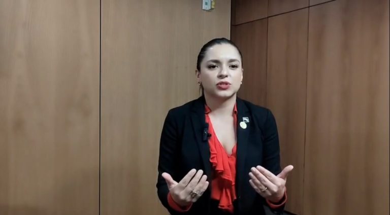 PEN levanta el velo, Inamu se enreda solo