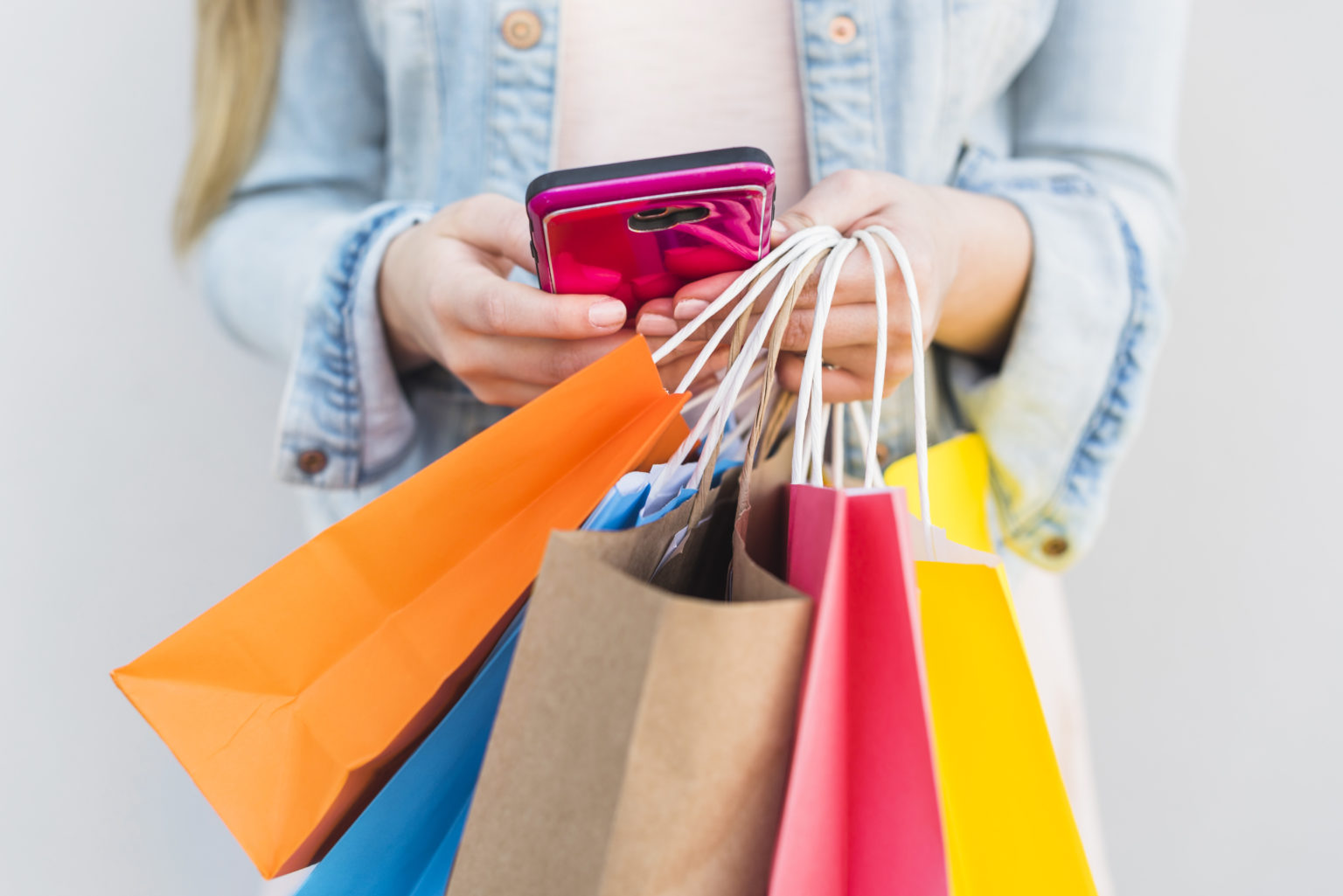 Imagen principal del artículo: Así puede aprovechar las compras de fin de año sin sobresaltos económicos en 2026