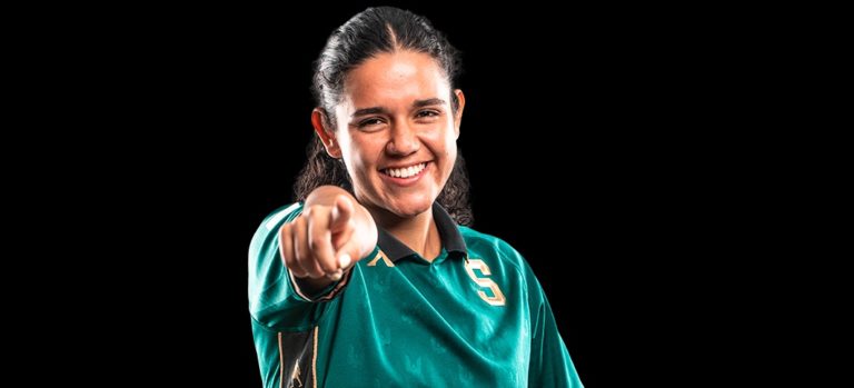 Oficial: tica Luciana González jugará en el fútbol universitario de Estados Unidos