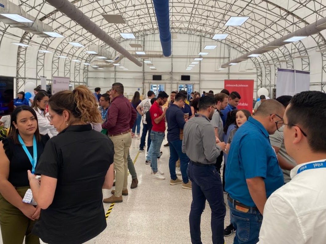 Imagen principal del artículo: Feria de empleo apoya talento de Intel