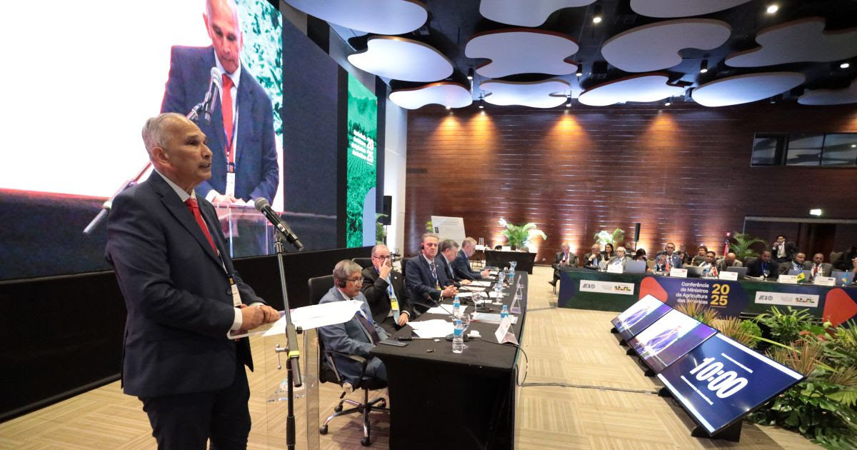 Imagen principal del artículo: El director general electo del IICA, Muhammad Ibrahim, prometió trabajar para todas las regiones de las Américas