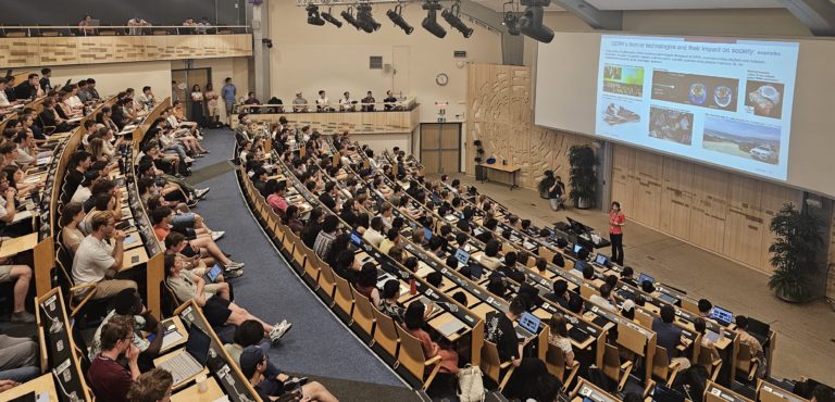 Abren convocatoria para la Beca NIC Costa Rica–CERN 2026