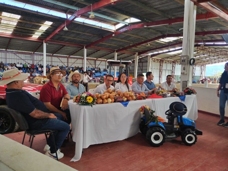 Productores de Cartago celebran la producción nacional con jornada agrícola en el Campo Ayala