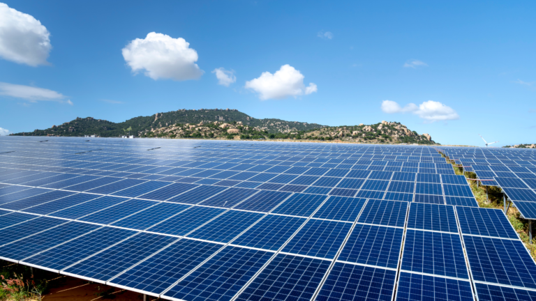 Cedet reafirma su apoyo a la generación de energía solar y a una regulación que fortalezca la seguridad jurídica del sector eléctrico